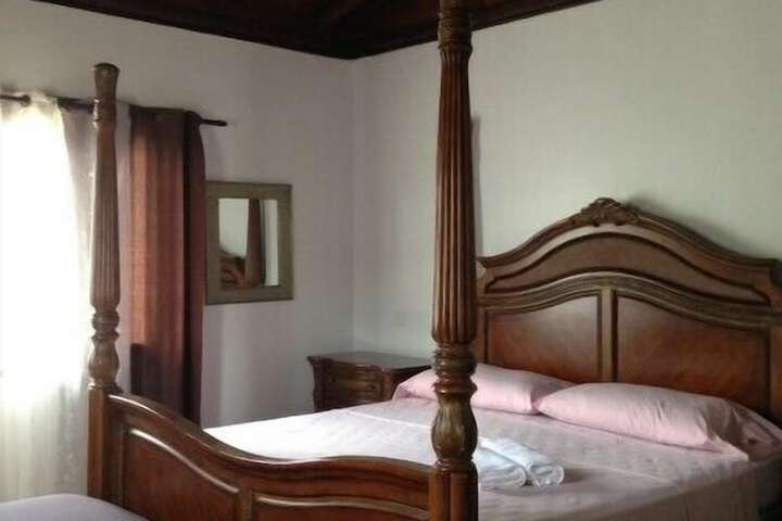 Room 9 of 22
