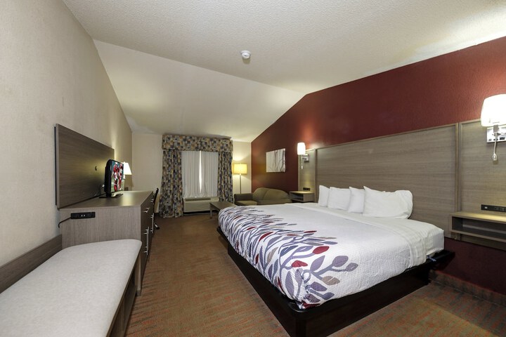 Superior King Bed (13 of 16)