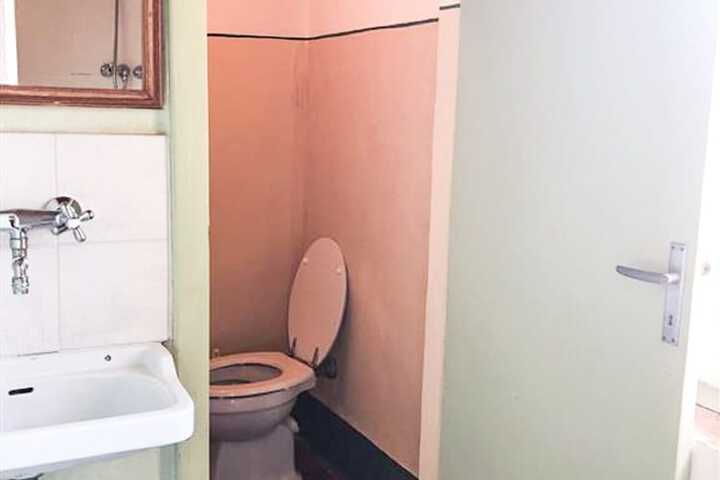 Room 113 of 170