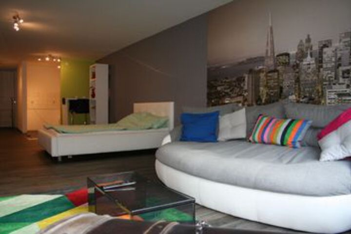Room 42 of 46