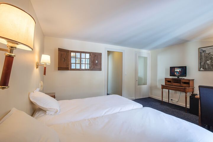 Room 14 of 56