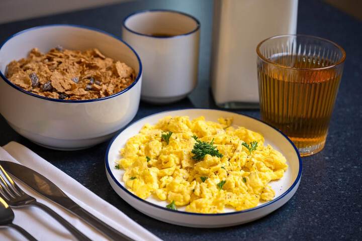 Breakfast/Coffee Service 58 of 72