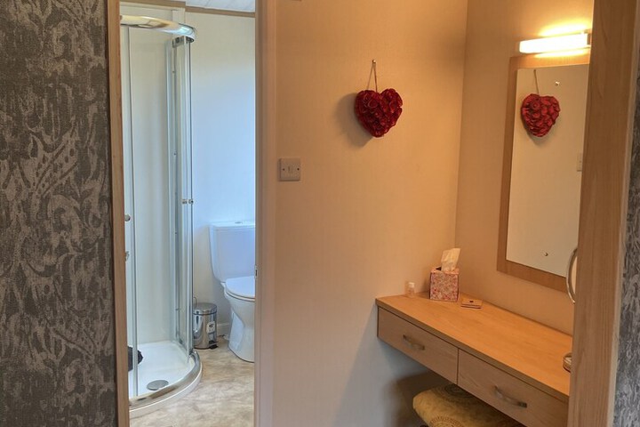 Room 12 of 15