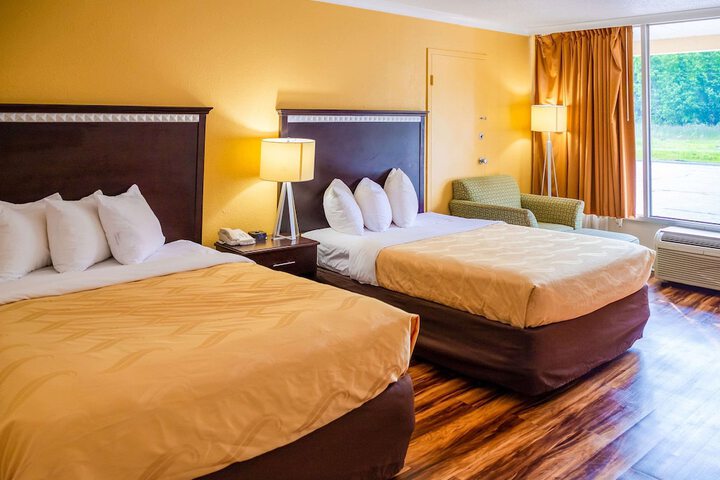 2 Double Beds (3 of 23)