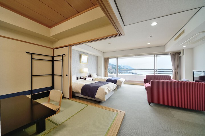 Room 12 of 39