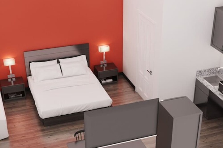 1 Queen Bed (22 of 34)