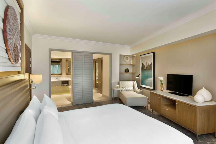 Room 9 of 117