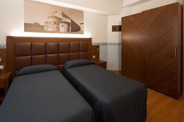 Room 12 of 67