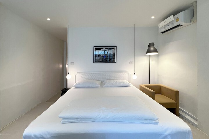Room 10 of 41