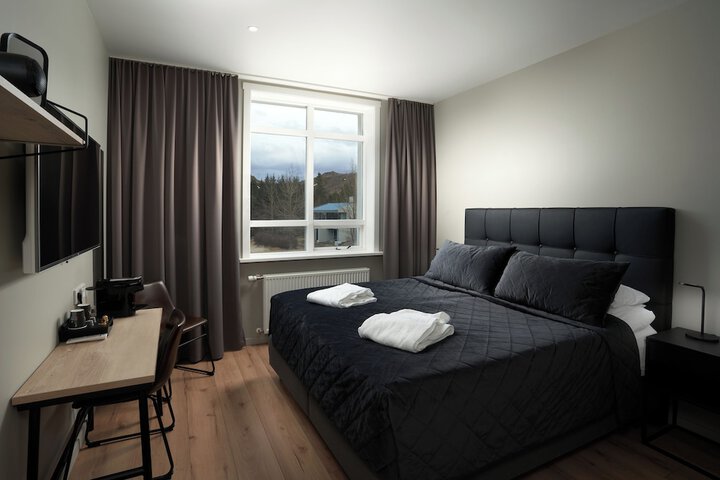 Room 16 of 80