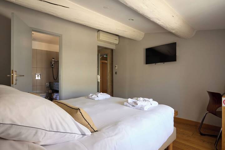 Room 71 of 209