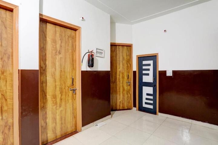 HOTEL SHIVA