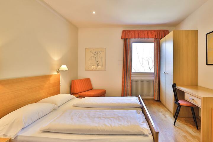 Room 49 of 120