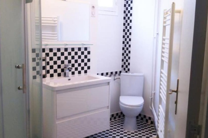 Bathroom Interior Photo