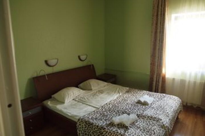 Room 36 of 65