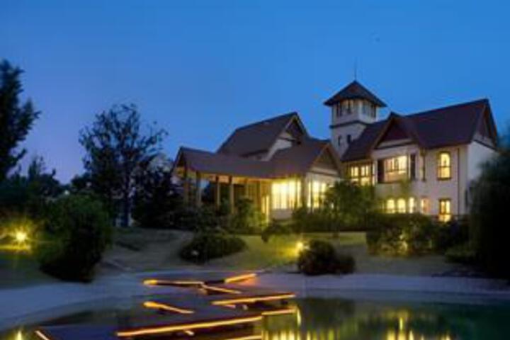 Hotel 4 of 23