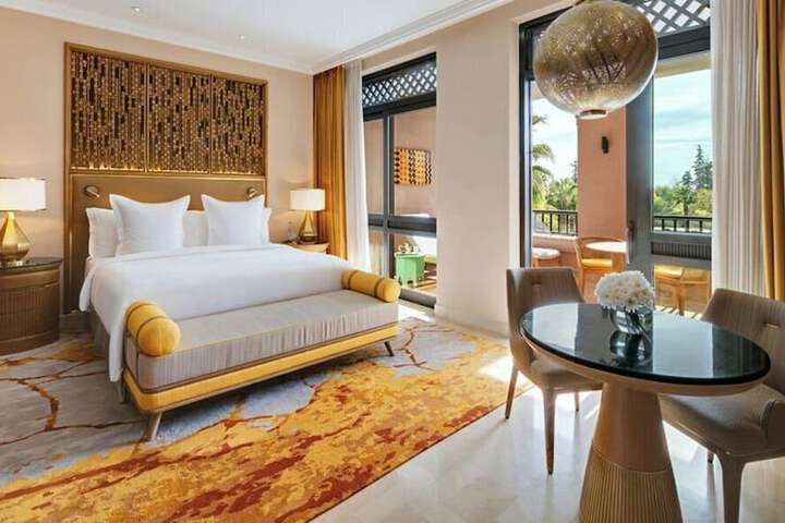 Room 16 of 123