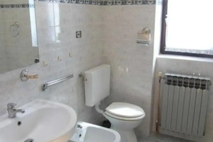 Room 6 of 22