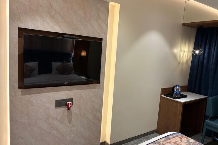 Room 14 of 29