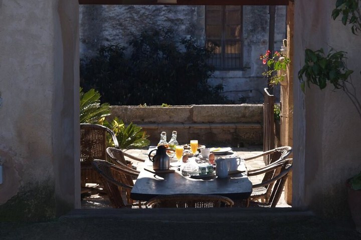Breakfast/Coffee Service 35 of 60