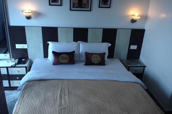 Hotel Chitrakoot Residency