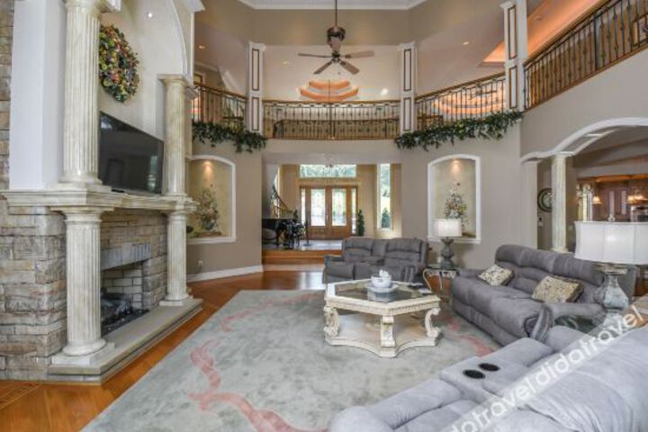 Hotel Interior 10 of 17