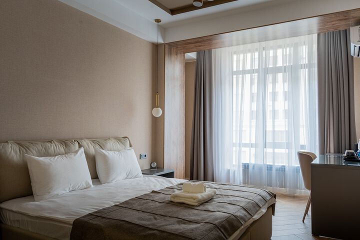 Room 28 of 66