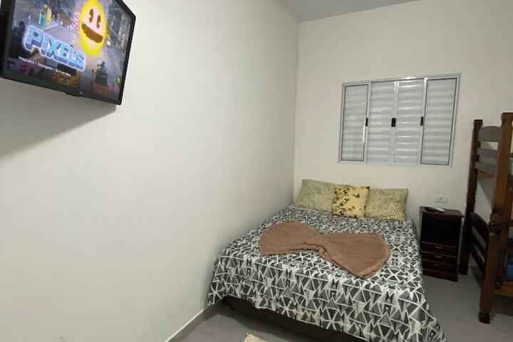Room 10 of 83