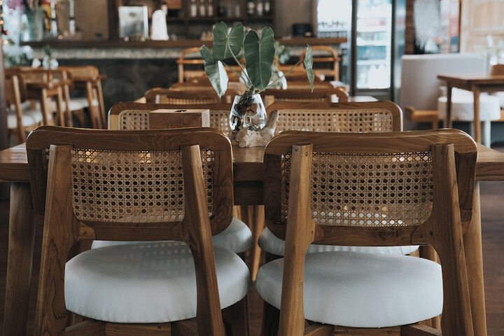 Dining 29 of 48