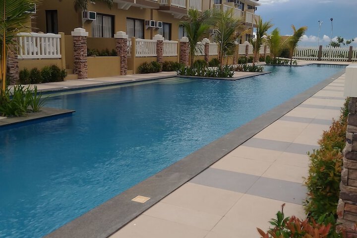 Pool 11 of 34