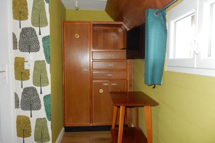 Room 58 of 122