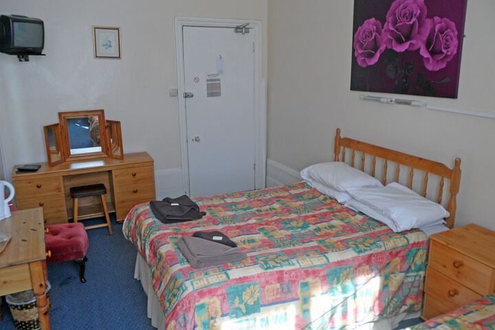 Room 7 of 61