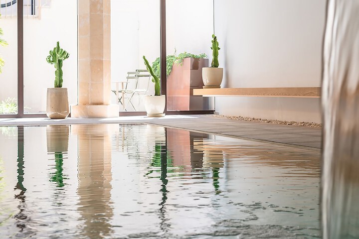 Pool 47 of 77