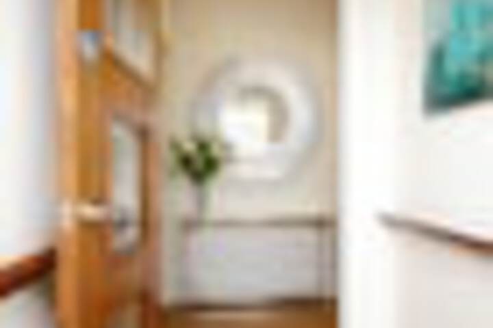 Ballroom/Hall 143 of 171