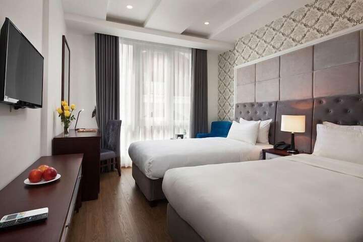 Room 21 of 37