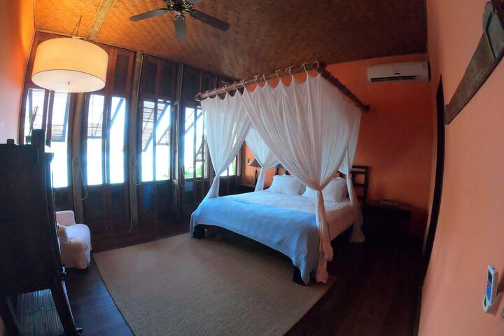 Room 37 of 107