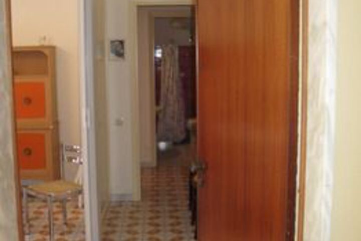 Room 15 of 18
