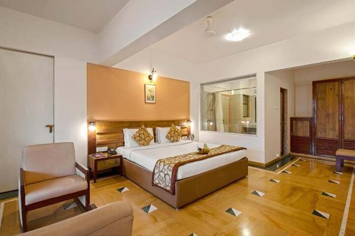 Room 5 of 30
