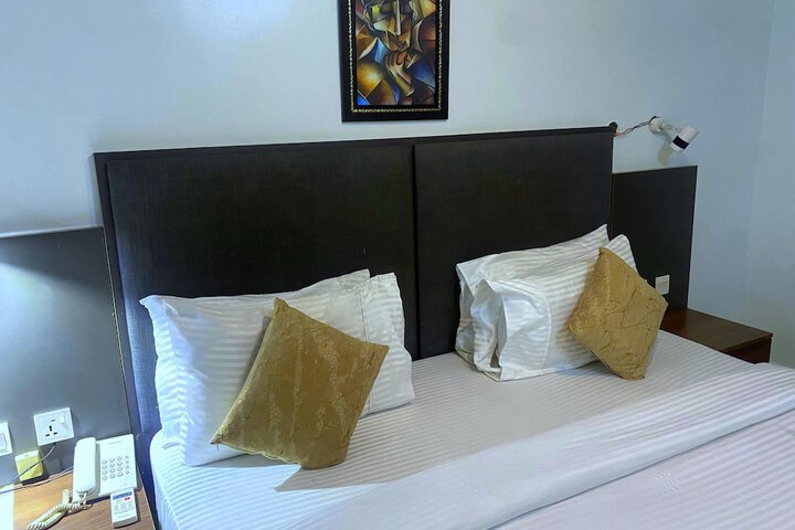 Room 8 of 21