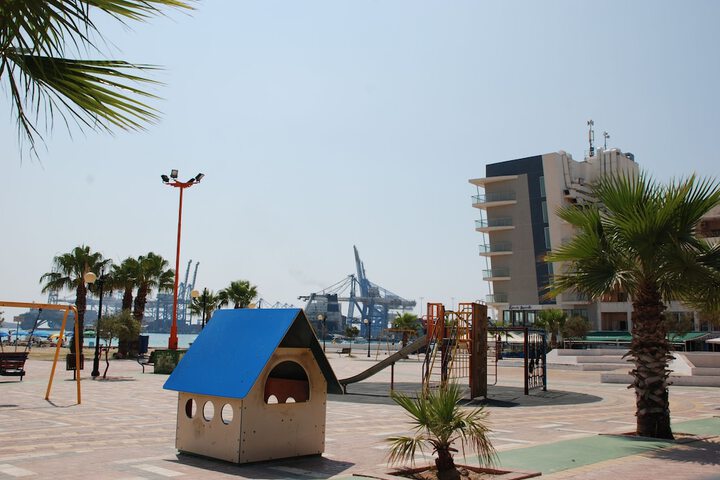 Children's play area - outdoor