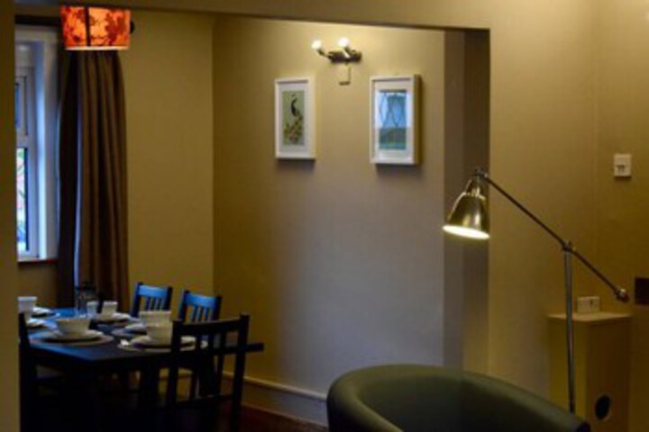 Room 4 of 15