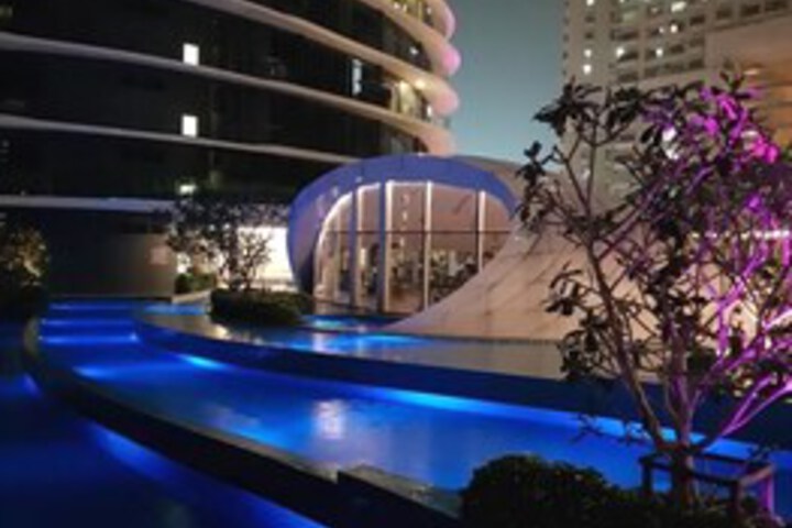Pool 22 of 30