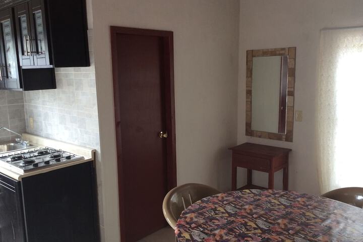 Room 4 of 10