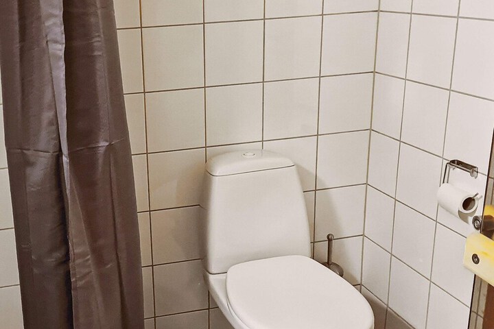 Room 16 of 26