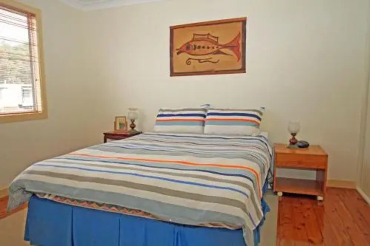 Room 4 of 13