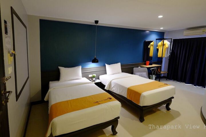 Room 13 of 43