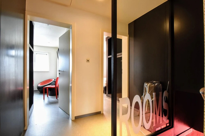 Room 3 of 24