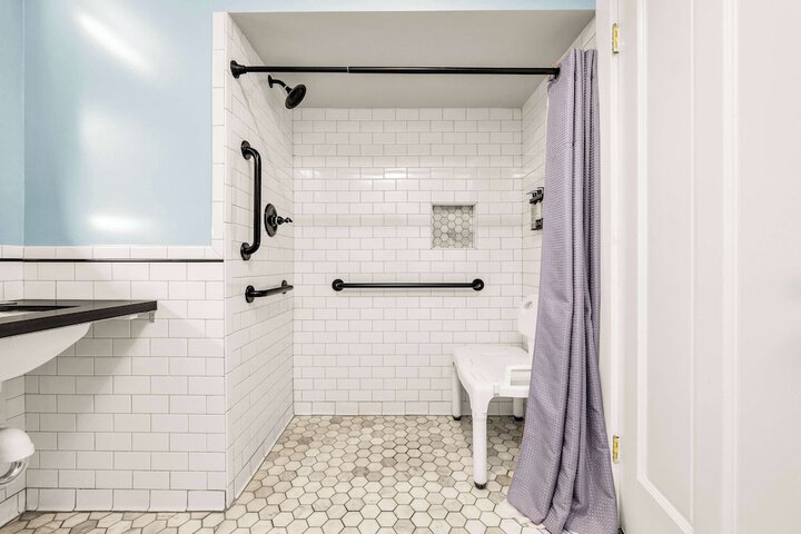 Bathroom shower