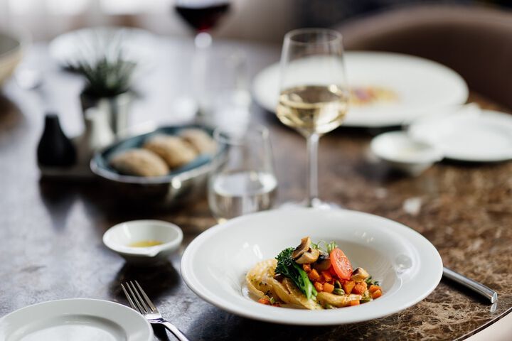 Dining 137 of 211