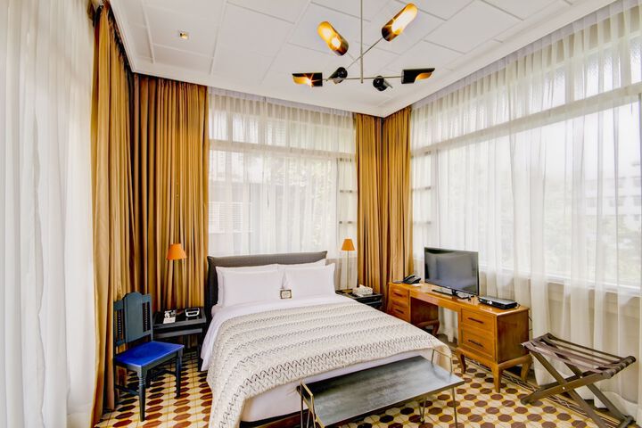 Room 15 of 78